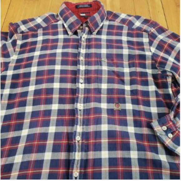 TOMMY HILFIGER Beautiful Button Down - Picture 5 of 6